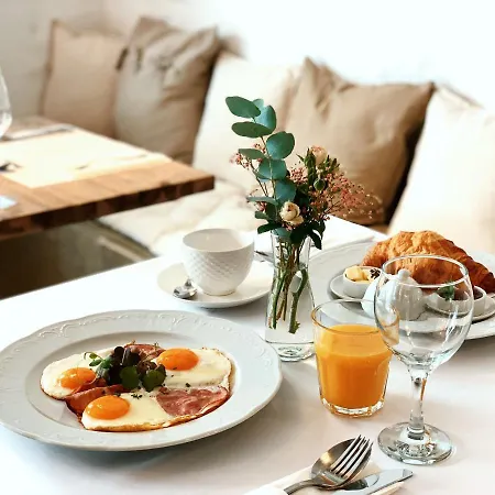 Rustic Chic Bed & Breakfast *