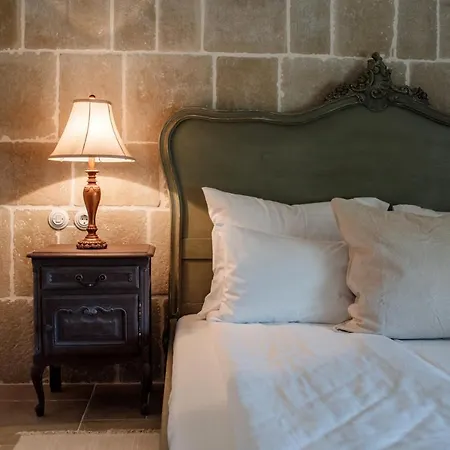 Bed & Breakfast Rustic Chic *